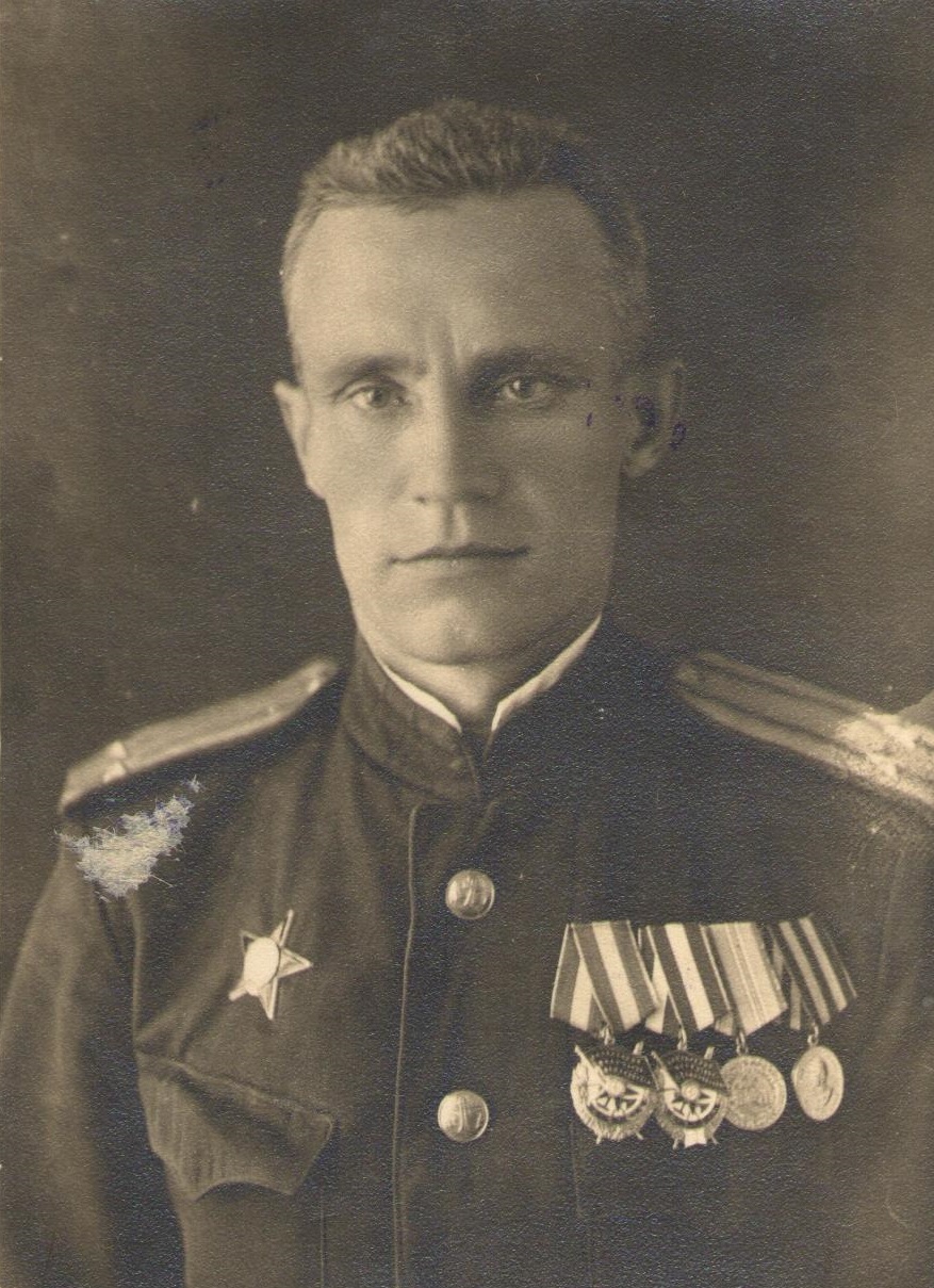 Ларионов Георгий Захарович
