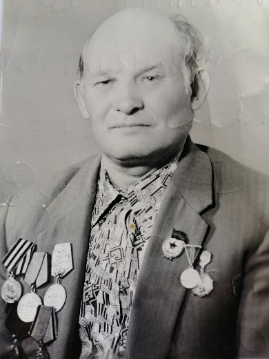 Овчаренко Яков Егорович