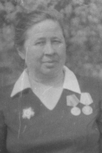 Попова (Карелина) Анна Егоровна