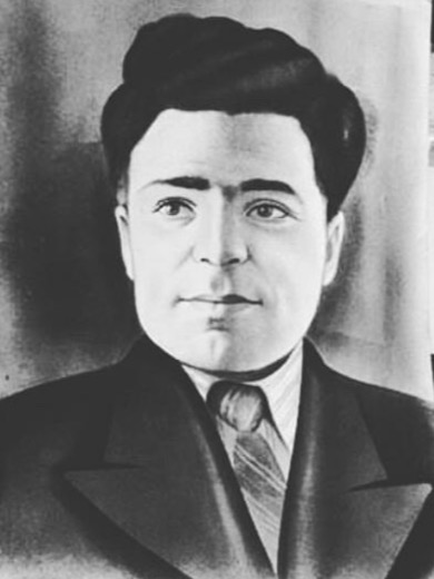 Юнусов Абдулатип Кадырович
