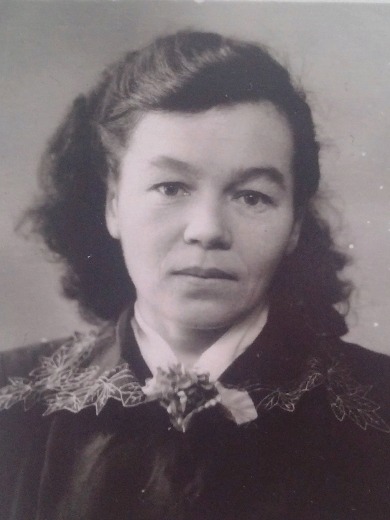 Затроева (Гусева) Анна Яковлевна