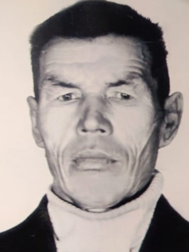 Гумаров Мугин