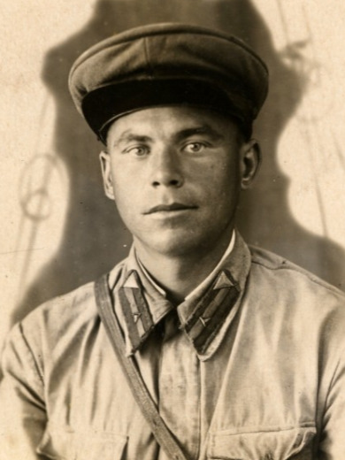 Есаулов Петр Иванович