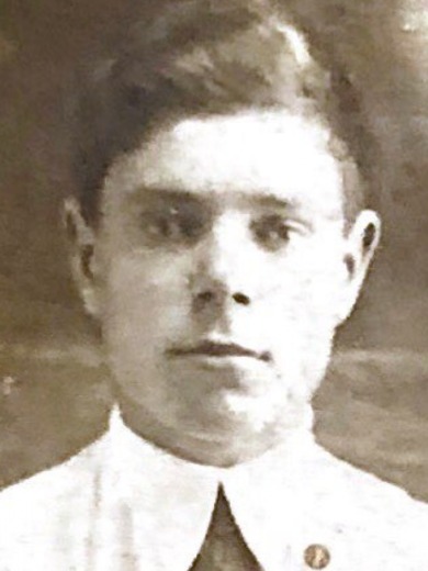 Луховцев Петр Степанович