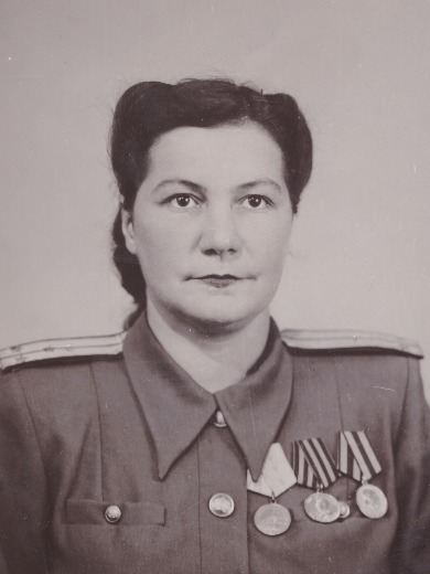 Константинова (Лукьянчикова) Вера Петровна