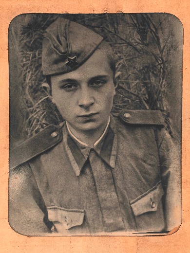 Хорошилов Иван Сергеевич