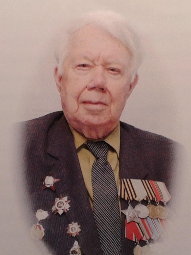 Петров Юрий Дмитриевич