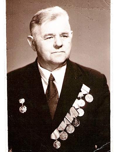 Комиссаров Борис Максимович