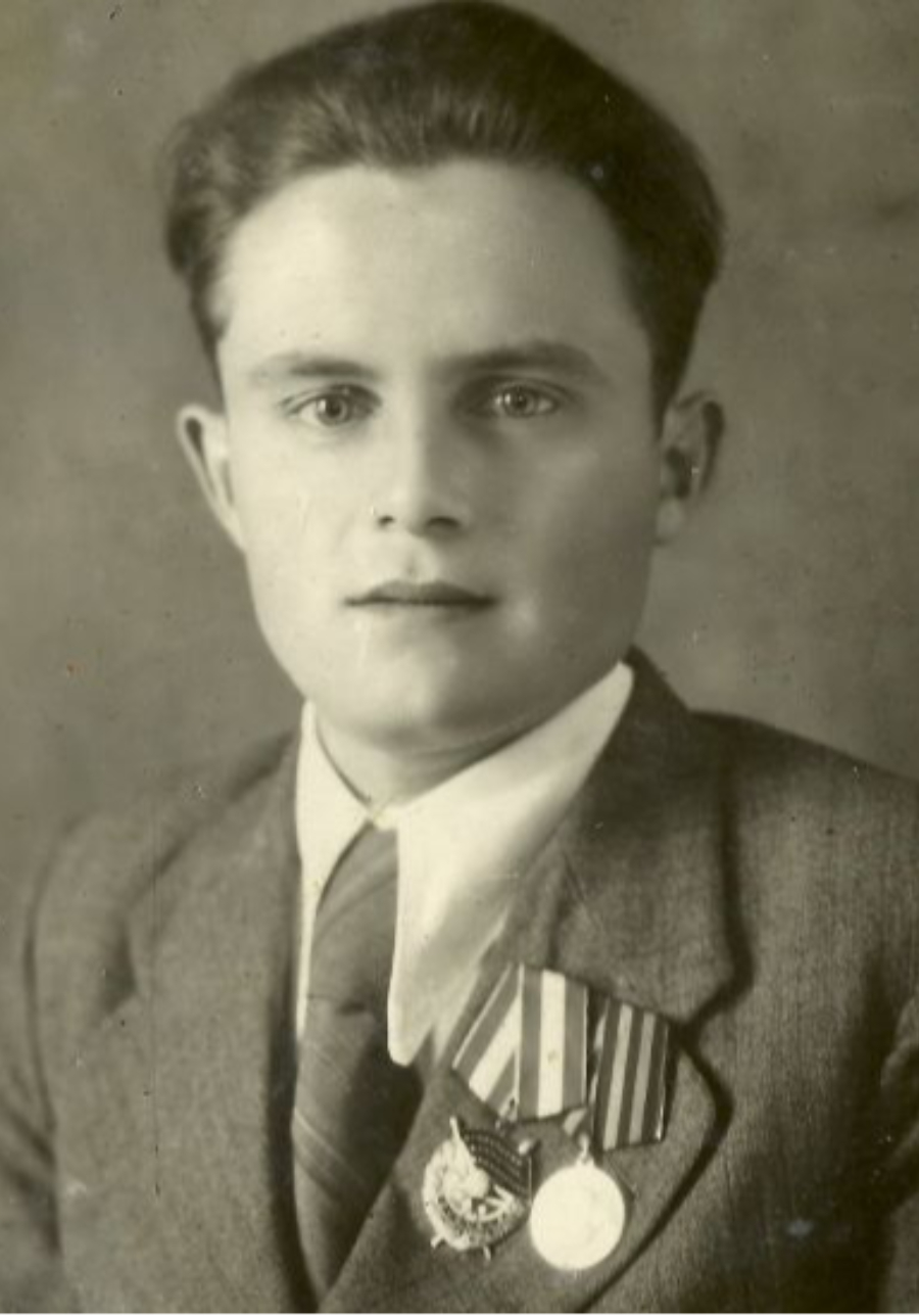 Добрынин Виктор Михайловкич