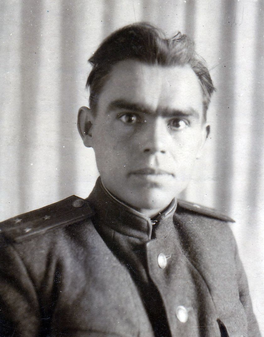 Петров Иван Петрович