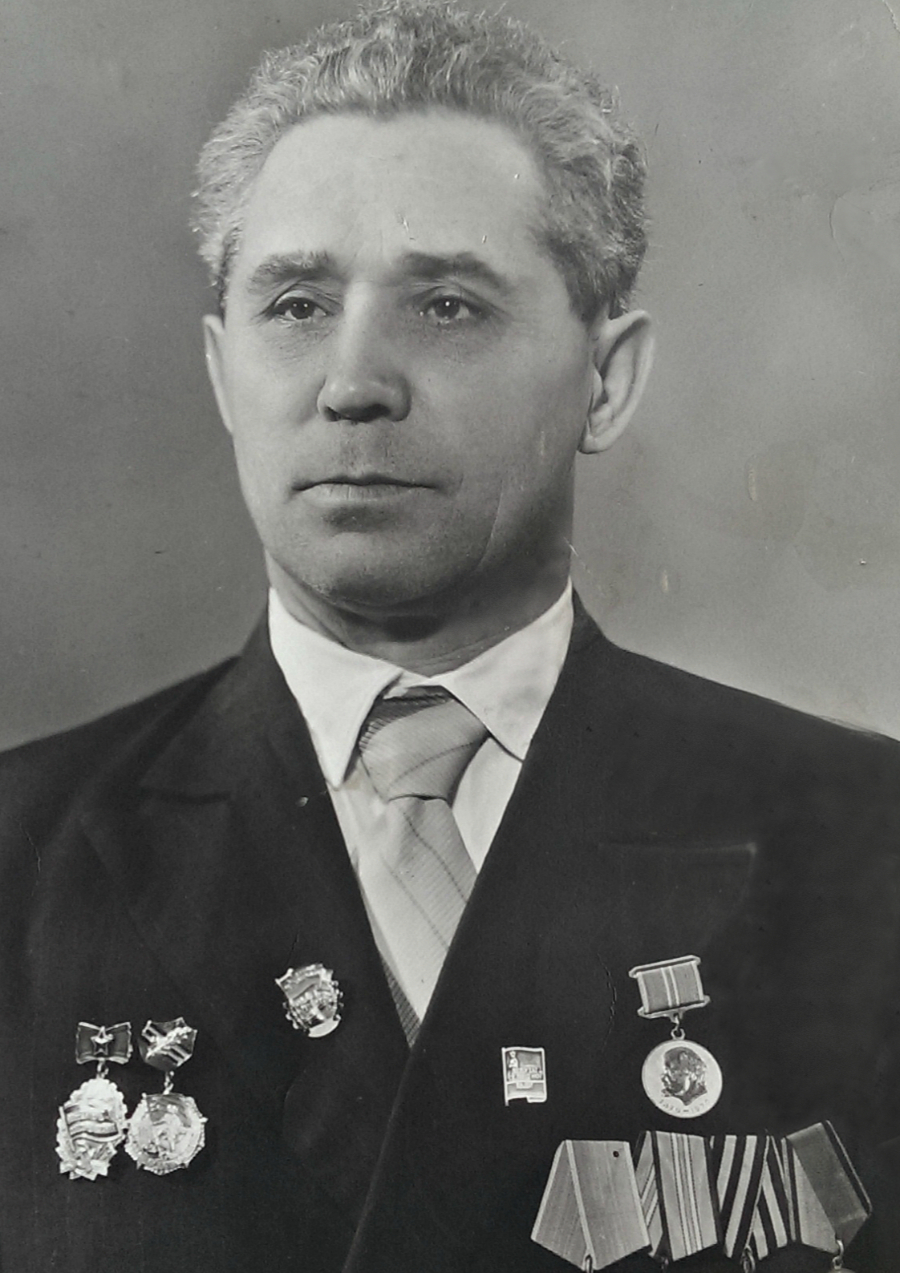 Литвинов Анатолий Яковлевич