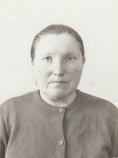Тихонова Нина Михайловна