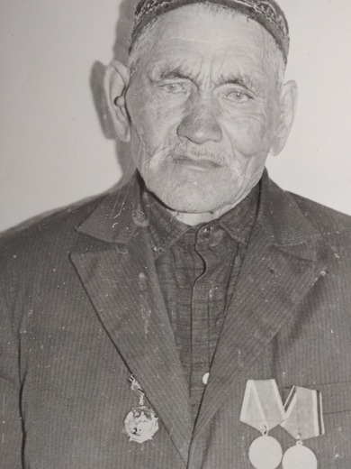 Байракаев Байгужа