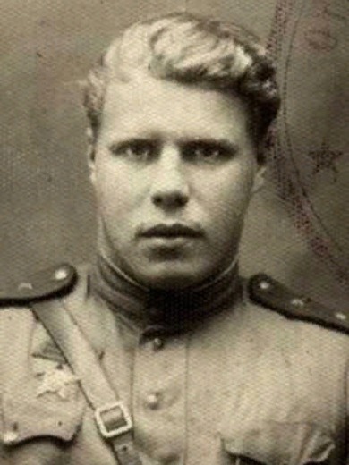 Романов Лев Дмитриевич