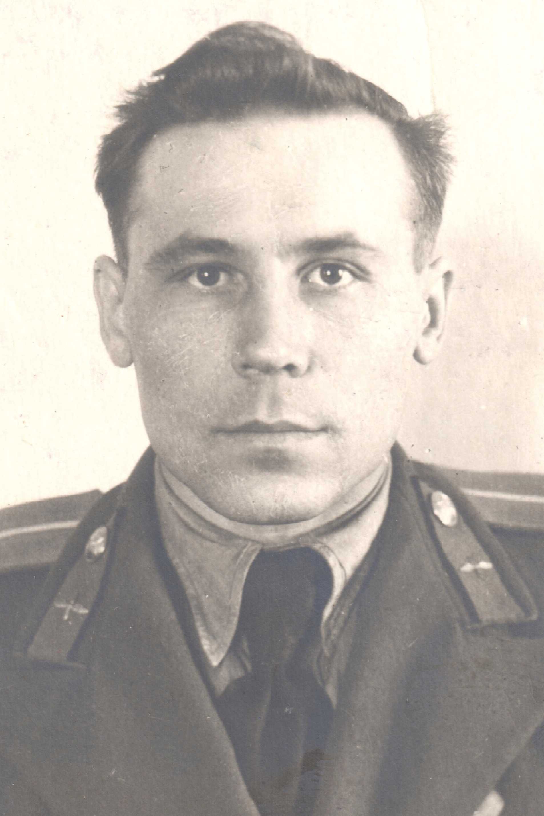 Токарь Иван Маркович