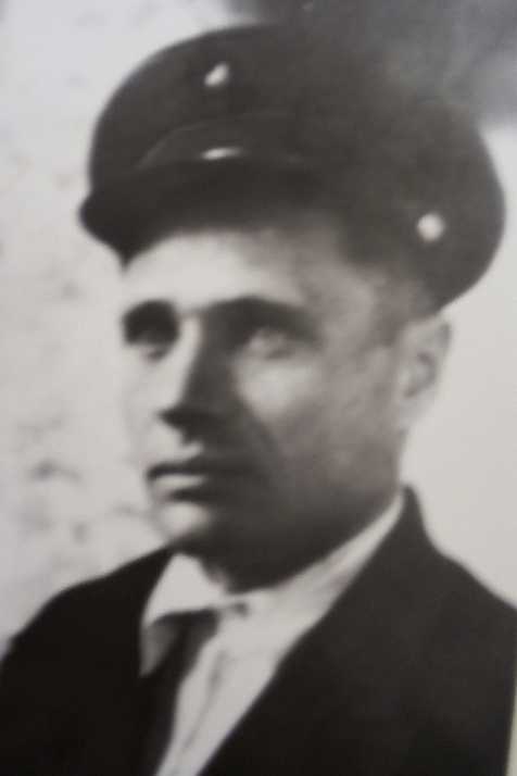 Живноводенко Василий Никитович|Никитич