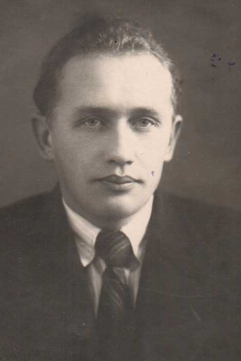 Леонтьев Евгений Васильевич