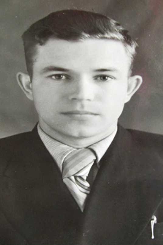 Ларионов Юрий Федорович