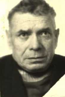 Потапов Ивон (Иван) Дмитриевич