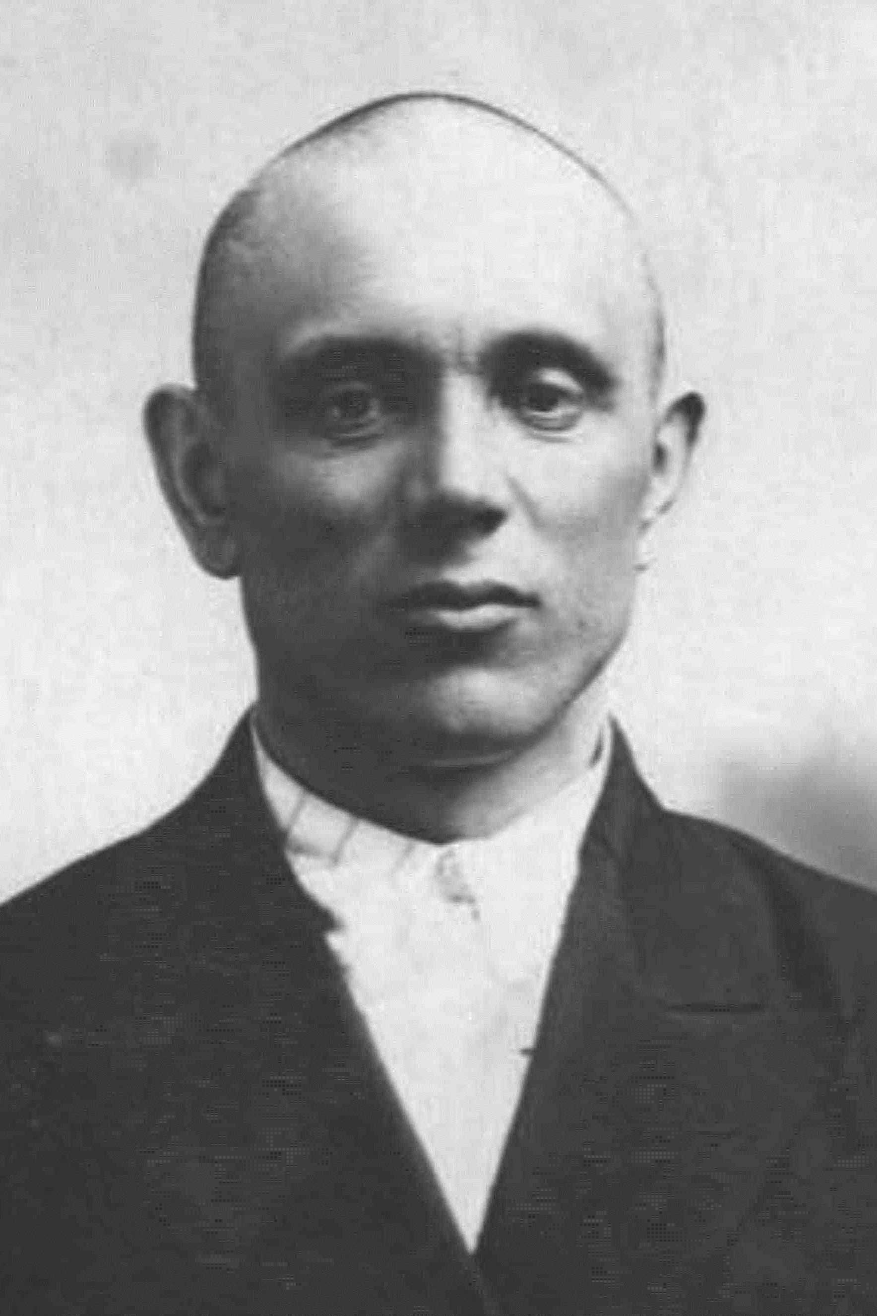 Ежов Петр Васильевич