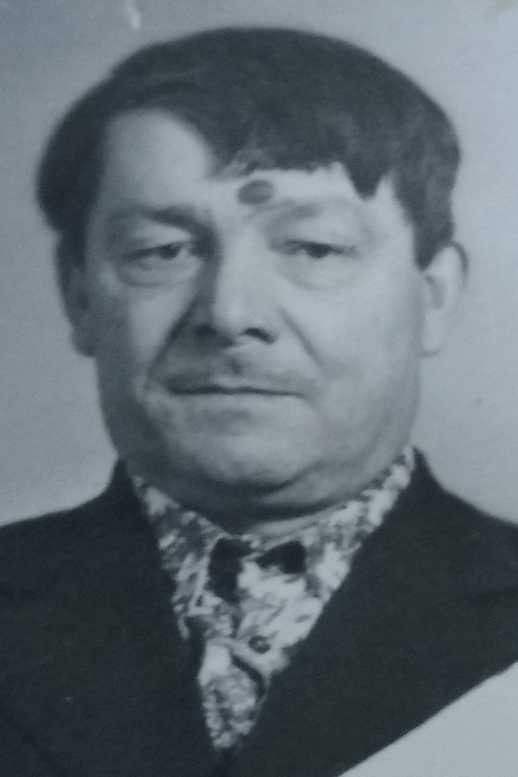 Лазарев Виктор Николаевич