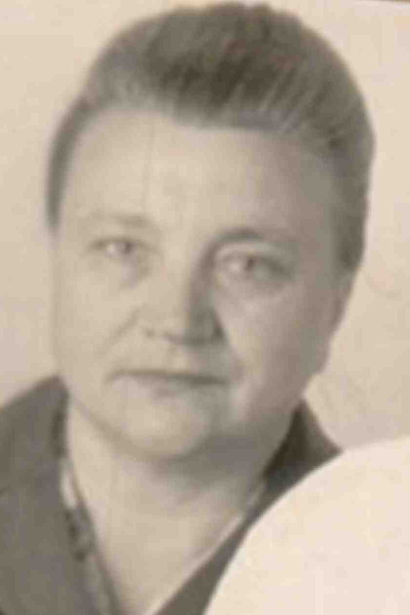 Белякова Анна Самуиловна