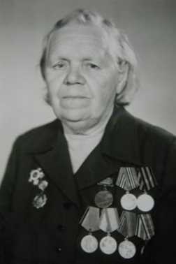 Титова (Цыганова) Александра Ивановна