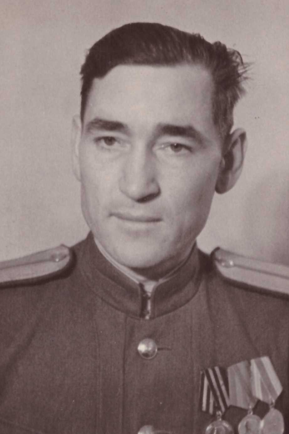 Ларионов Гаврил Павлович