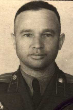 Петров Виктор Акимович