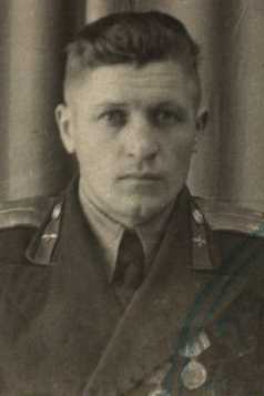 Жданов Юрий Петрович