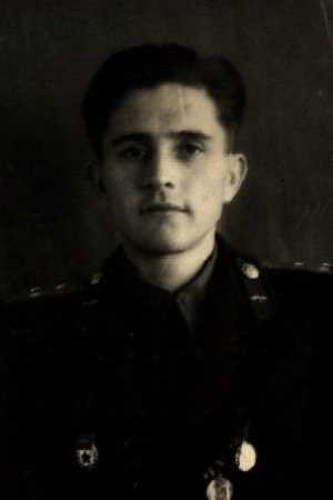 Андержанов Максут Андержанович