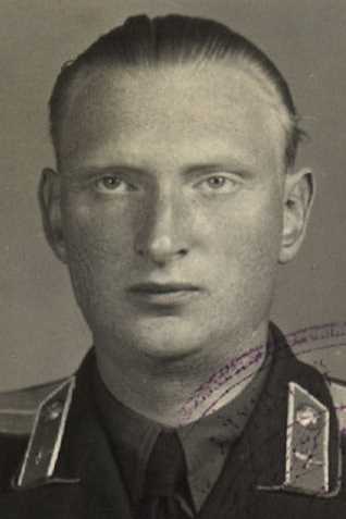 Жаров Василий Павлович