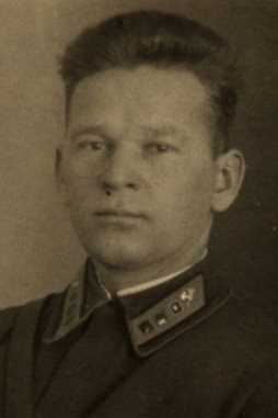 Тарасов Николай Трифонович