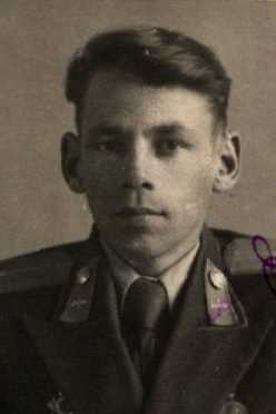 Емельянов Виктор Емельянович