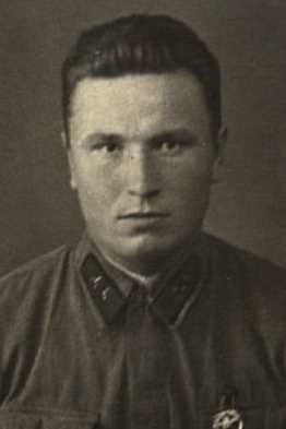 Депутат Михаил Васильевич