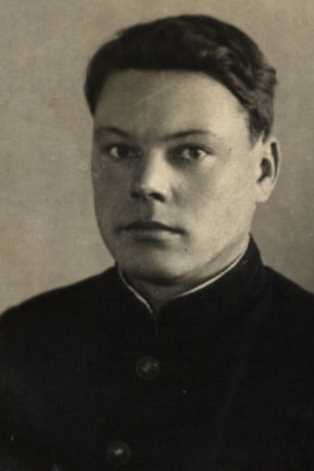 Петров Дмитрий Петрович