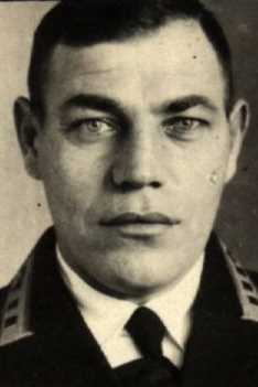 Лавриков Петр Федорович