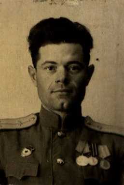 Чернобривцев Иван Тихонович|Тиханович