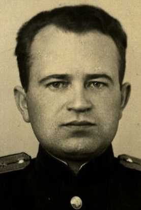 Ученов Николай Яковлевич