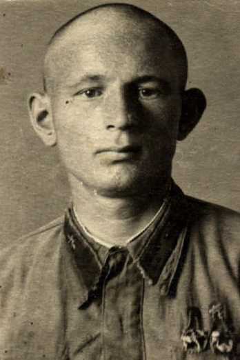 Бондаренко Иван Яковлевич