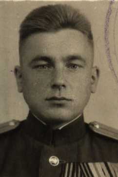 Артамонов Евгений Харитонович