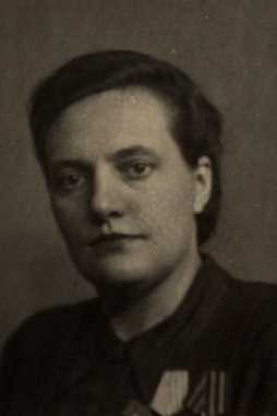 Глуздикова Александра Семеновна