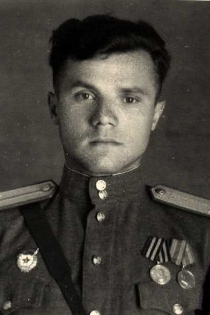 Петров Иван Иванович