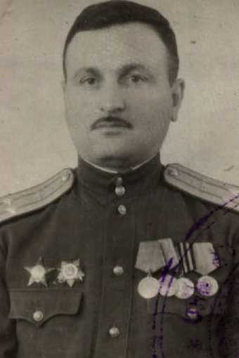Галустов Амо Григорьевич