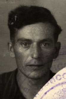 Петров Евгений Гаврилович