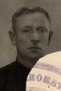 Верхоланцев Степан Матвеевич