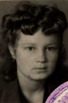 Аношкина (Комарова) Людмила Николаевна