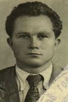 Олейник Николай Яковлевич