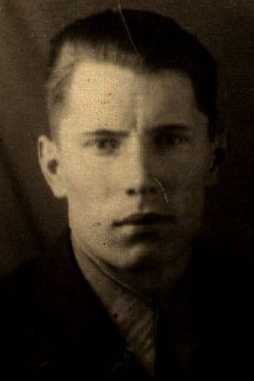 Максимцев Александр Григорьевич