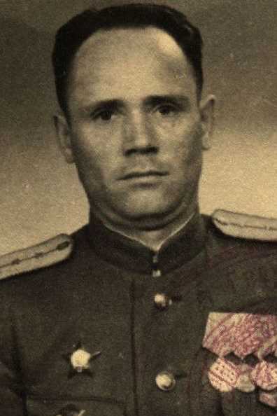 Попов Петр Илларионович